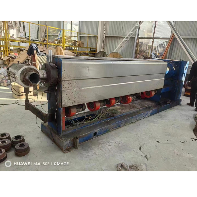 Macchine di estrazione di fili elettrici automatiche di seconda mano per l'estrusione di fili in PE o PVC