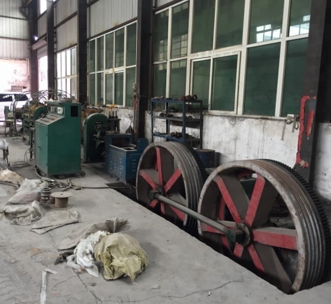 Macchine di estrazione di fili elettrici automatiche di seconda mano per l'estrusione di fili in PE o PVC