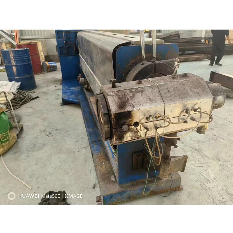Macchine di estrazione di fili elettrici automatiche di seconda mano per l'estrusione di fili in PE o PVC