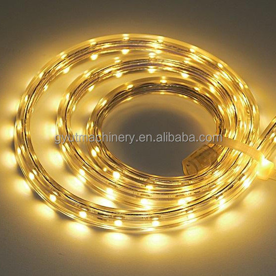 Migliora la tua produzione con macchine di estrusione di corde a luce LED all'avanguardia