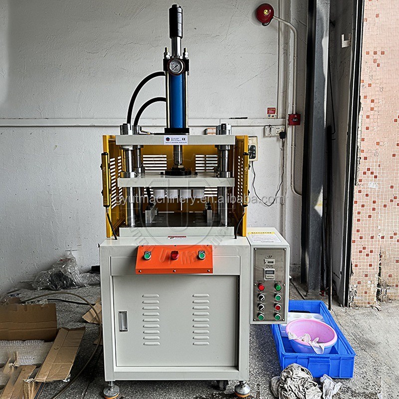 Personalizza la tua produzione di bombe da bagno con Multi Press Stamping Shampoo Bar Machine