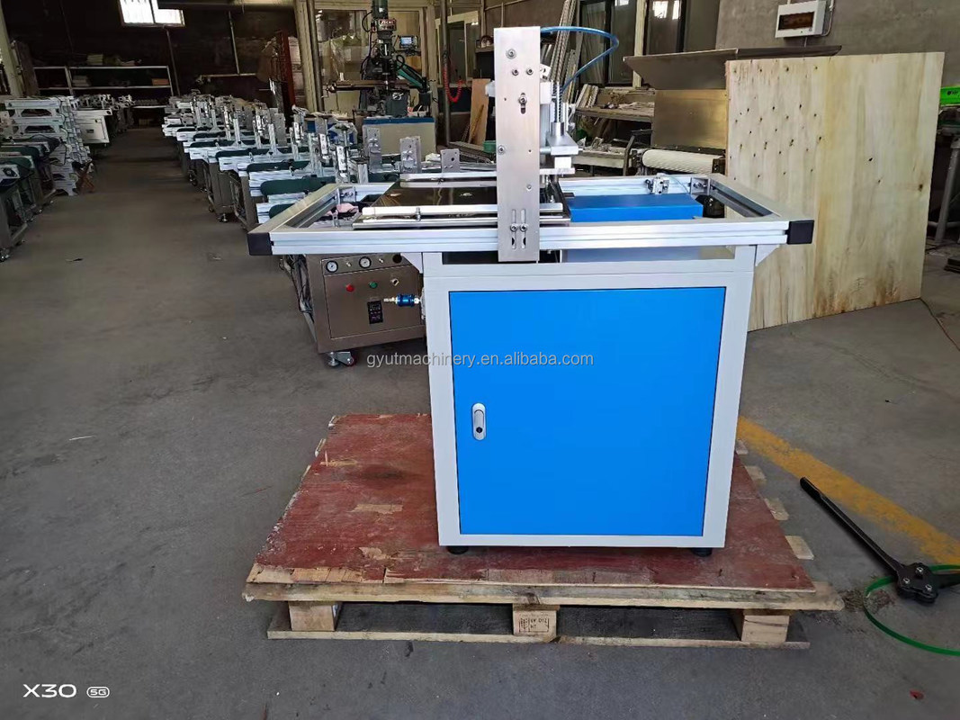 11 file Piantatrice automatica di semi di verdura per melanzane di cipolla e broccoli 600*700*800mm